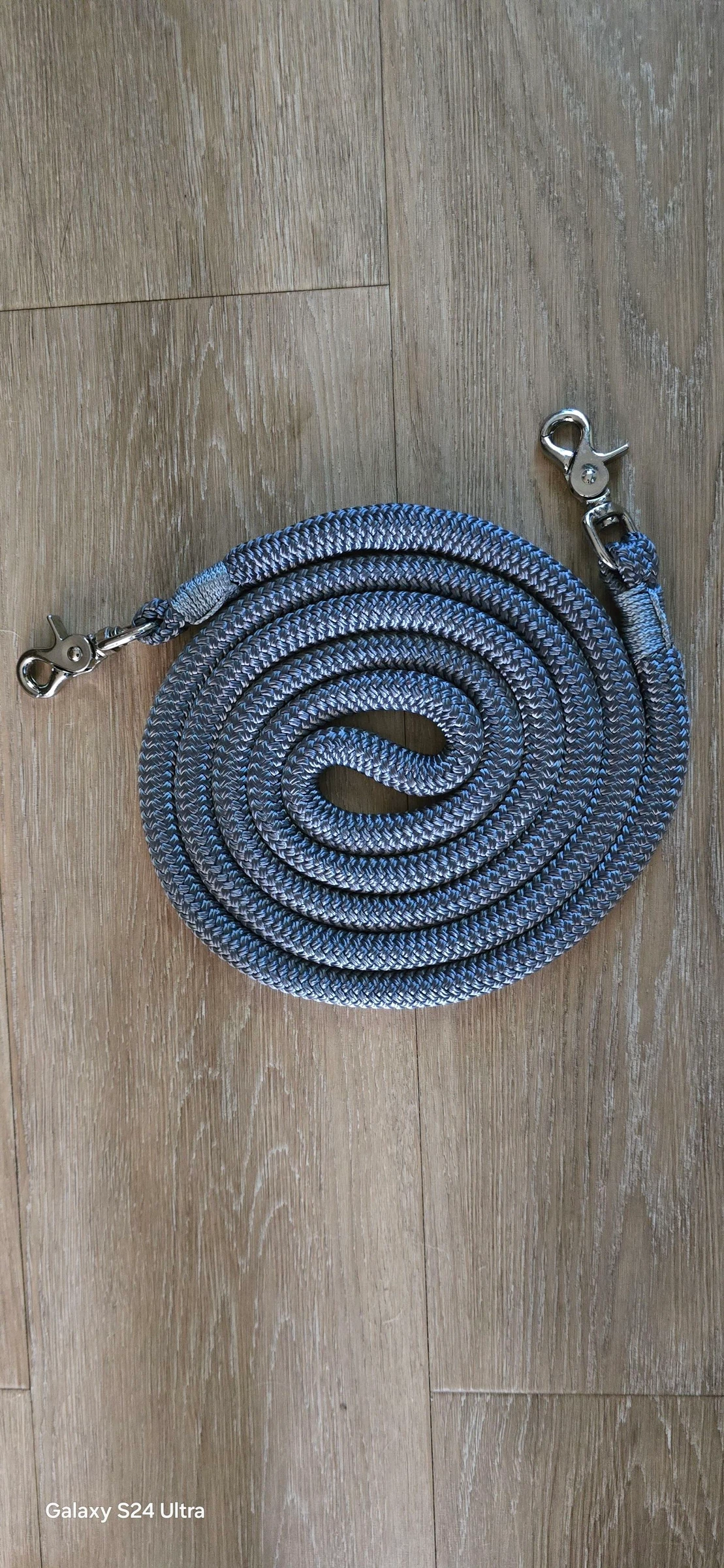 Kwalitatieve teugels 14mm rond zilvergrijs 